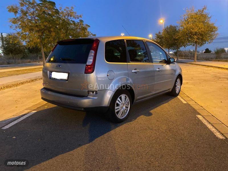 Ford Focus C-Max 2.0 Ghia de 2005 con 161.000 Km por 2.500 EUR. en Sevilla