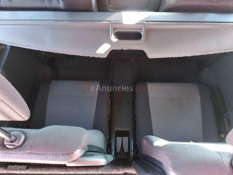 Opel Zafira 1.9 CDTi 120 CV 111 Years de 2010 con 290.000 Km por 4.990 EUR. en Madrid