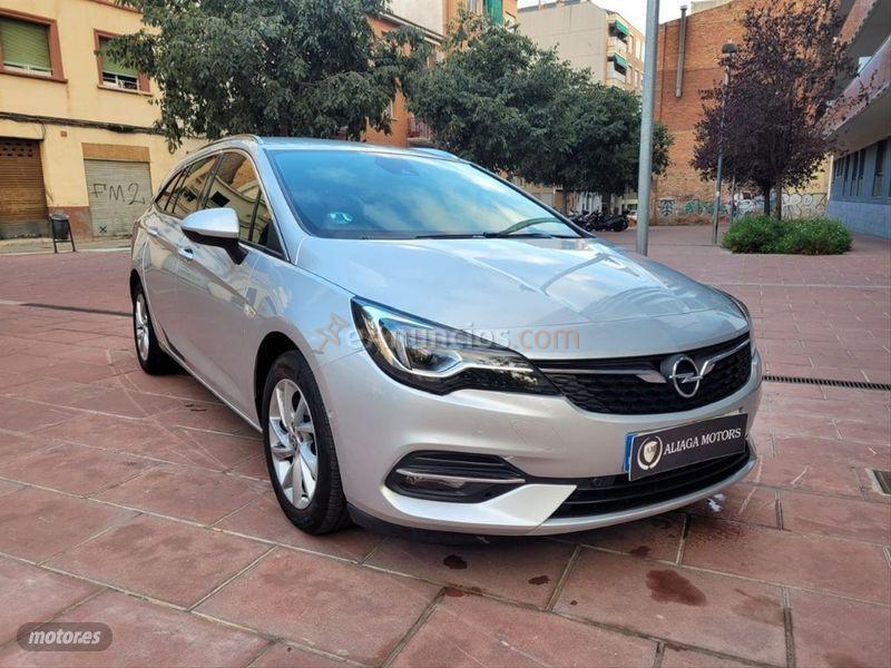 Opel Astra 1.2T SHR 107kW 145CV Elegance ST de 2020 con 17.000 Km por 17.300 EUR. en Barcelona