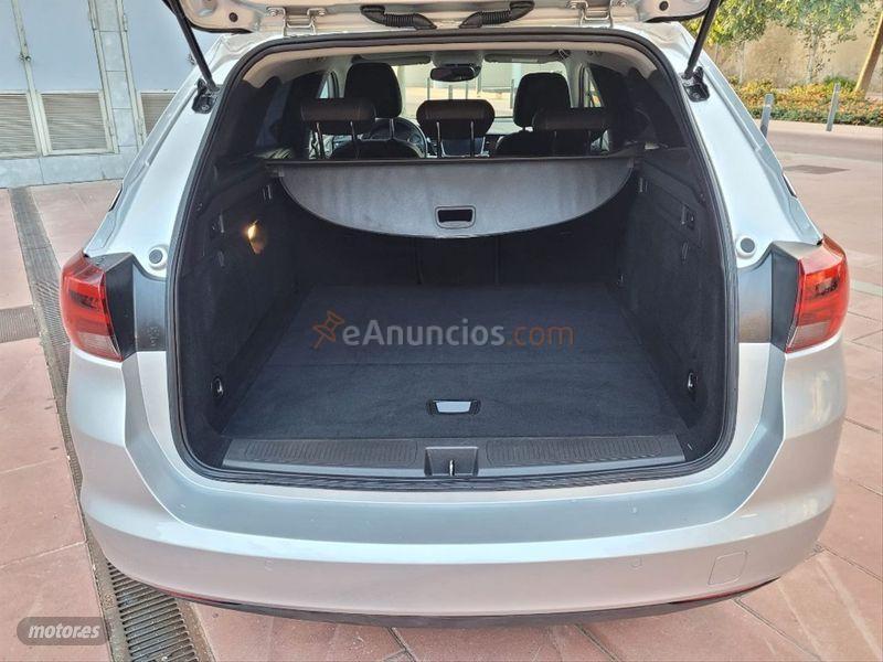 Opel Astra 1.2T SHR 107kW 145CV Elegance ST de 2020 con 17.000 Km por 17.300 EUR. en Barcelona