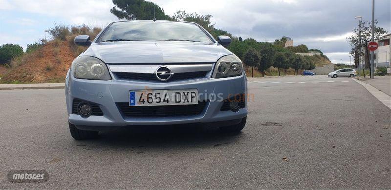 Opel Tigra Sport 1.3 CDTi de 2006 con 149.000 Km por 2.500 EUR. en Barcelona