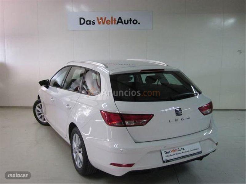Seat Leon ST 1.6 TDI 85kW 115CV StSp Style de 2017 con 81.184 Km por 14.490 EUR. en Madrid
