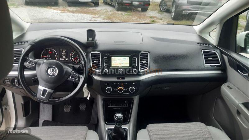 Volkswagen Sharan 2.0 TDI 140cv Advance BlueMotion Tech de 2014 con 110.000 Km por 18.900 EUR. en La Coruna
