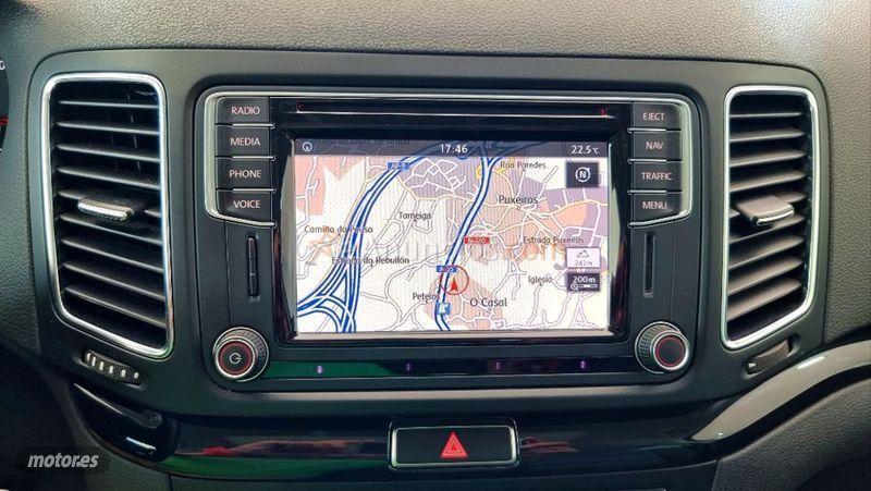 Volkswagen Sharan Advance 2.0 TDI 150CV BMT de 2015 con 134.000 Km por 21.800 EUR. en Pontevedra