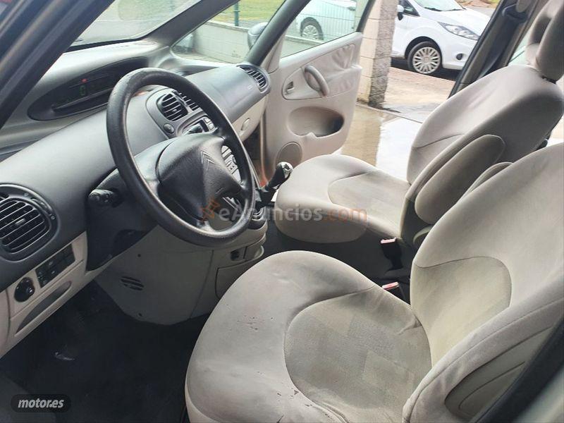 Citroen Xsara Picasso 1.6 16v HDI SX de 2004 con 130.000 Km por 3.900 EUR. en La Coruna