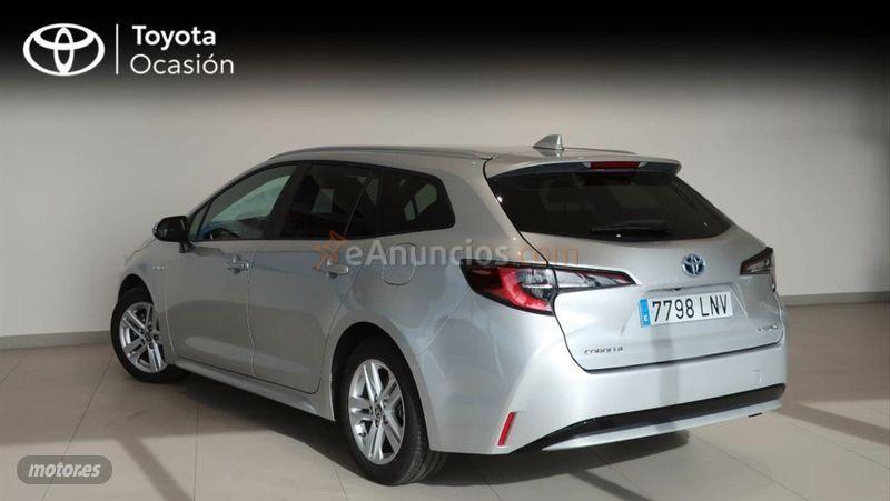 Toyota Corolla 1.8 125H ACTIVE TECH ECVT TOU SPORT de 2021 con 16.117 Km por 21.900 EUR. en Sevilla