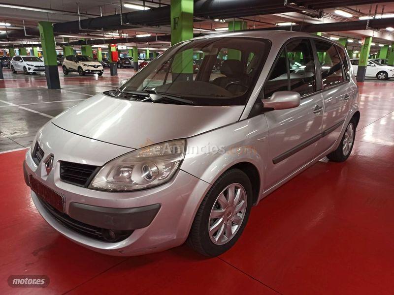 Renault Scenic Dynamique 1.5dCi105 EU4 eco2 de 2008 con 299.000 Km por 2.750 EUR. en Madrid