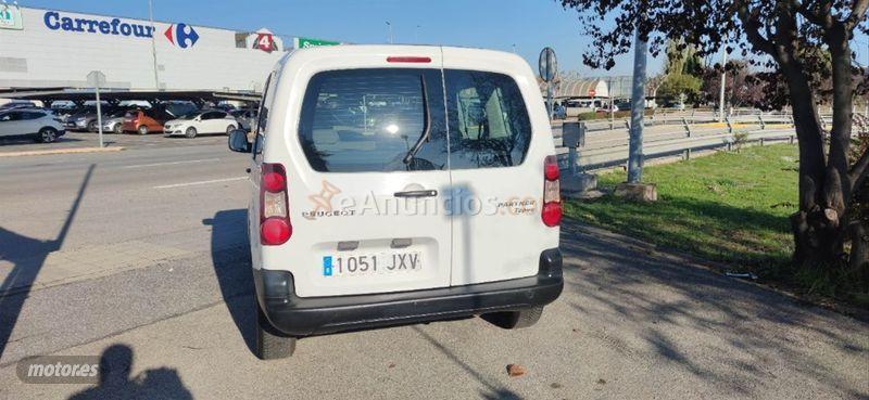 Peugeot Partner TEPEE Access 1.6 BlueHDi 75 de 2016 con 175.000 Km por 8.980 EUR. en Barcelona