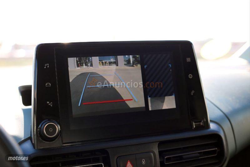 Citroen Berlingo Talla M PureTech 110 SS SHINE de 2019 con 20.000 Km por 23.500 EUR. en Barcelona