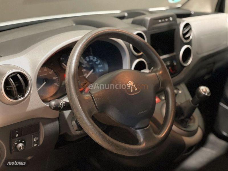 Peugeot Partner TEPEE Active 1.6 BlueHDi 100 de 2015 con 149.000 Km por 11.450 EUR. en Zaragoza