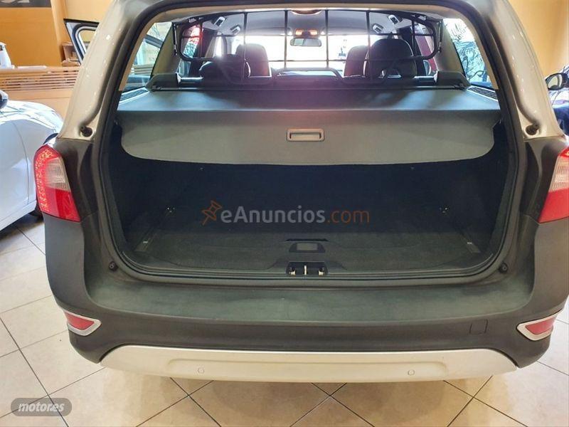 Volvo XC 70 D5 Momentum Auto de 2008 con 240.000 Km por 12.000 EUR. en Jaen