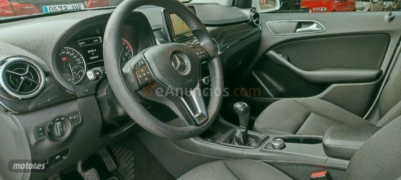 Mercedes Clase B B 180 d Urban de 2015 con 155.000 Km por 15.900 EUR. en A Coruna
