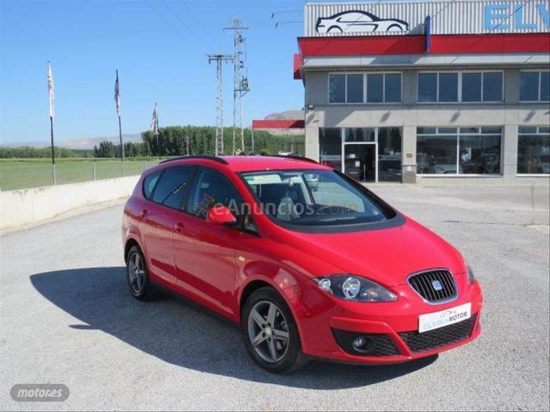Seat Altea XL 1.6 TDI 105cv SS EEcomotive ITech de 2015 con 60.000 Km por 12.500 EUR. en Granada