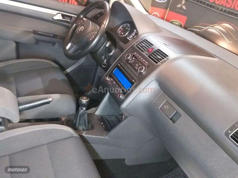 Volkswagen Touran 1.6 TDI 105cv Advance de 2011 con 192.324 Km por 10.490 EUR. en Madrid