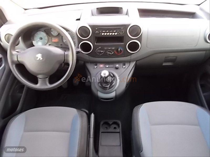 Peugeot Partner Tepee Active 1.6 HDi 92cv de 2014 con 233.358 Km por 7.500 EUR. en Sevilla