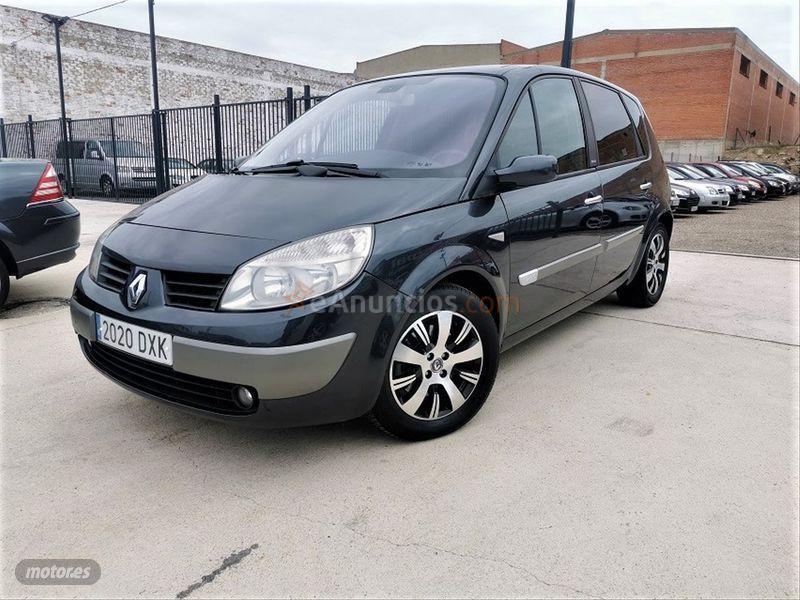 Renault Scenic Dynamique 1.9dCi EU4 de 2006 con 240.000 Km por 4.500 EUR. en Palencia