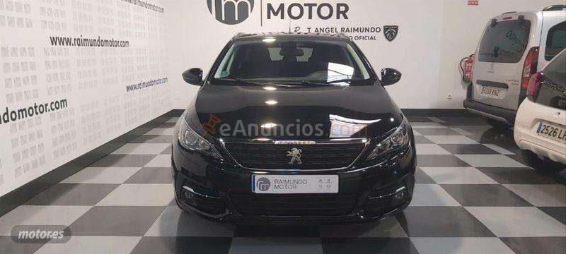 Peugeot 308 SW Style PureTech 130 SS 6 Vel. MAN de 2020 con 44.688 Km por 16.990 EUR. en Valladolid