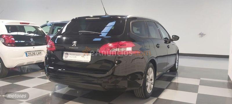 Peugeot 308 SW Style PureTech 130 SS 6 Vel. MAN de 2020 con 44.688 Km por 16.990 EUR. en Valladolid