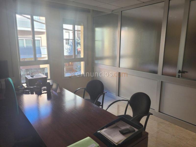 Oficina en el centro de Santa Bárbara