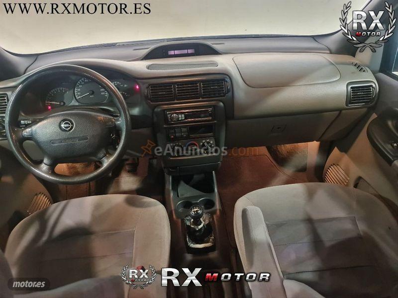 Opel Sintra 2.2 GLS 16V de 1999 con 219.900 Km por 2.500 EUR. en Salamanca