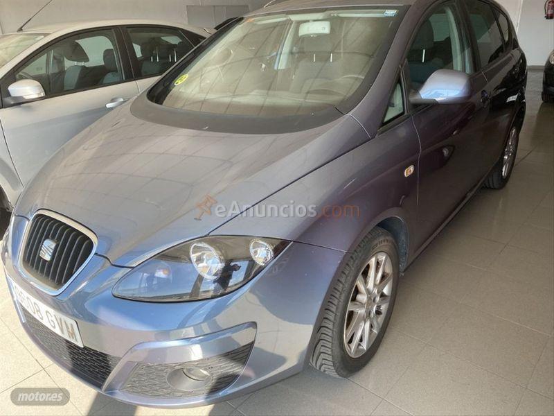 Seat Altea 1.6 TDI 105cv Style Ecomotive de 2010 con 136.000 Km por 6.990 EUR. en Valladolid