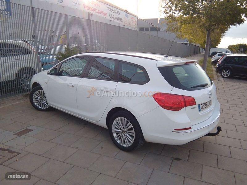 Opel Astra 1.6 CDTi SS 136 CV Selective ST de 2015 con 123.000 Km por 8.490 EUR. en Barcelona