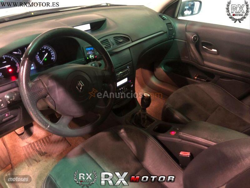 Renault Laguna G.Tour Confort Dyn. 1.9dCi 130CV E4 de 2006 con 179.900 Km por 4.999 EUR. en Salamanca