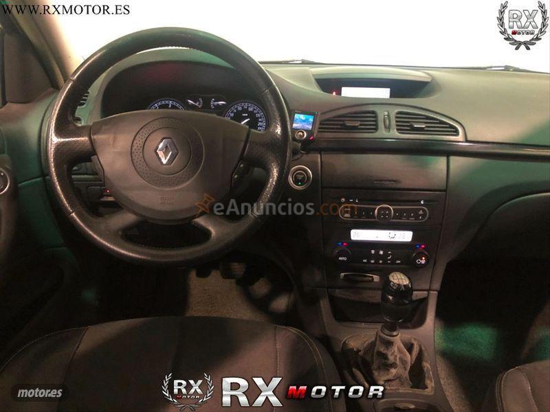 Renault Laguna G.Tour Confort Dyn. 1.9dCi 130CV E4 de 2006 con 179.900 Km por 4.999 EUR. en Salamanca