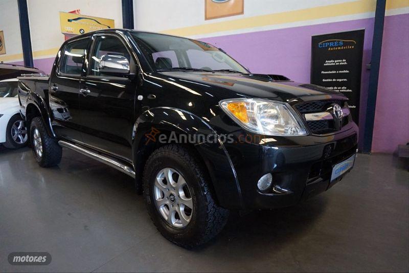 Toyota Hilux 3.0 D4D Doble Cabina VXL 4x4 de 2007 con 227.120 Km por 19.900 EUR. en Malaga