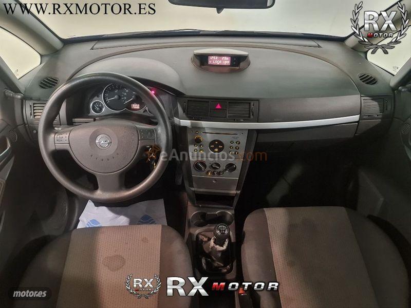 Opel Meriva Enjoy 1.6 SE de 2003 con 169.900 Km por 1.999 EUR. en Salamanca