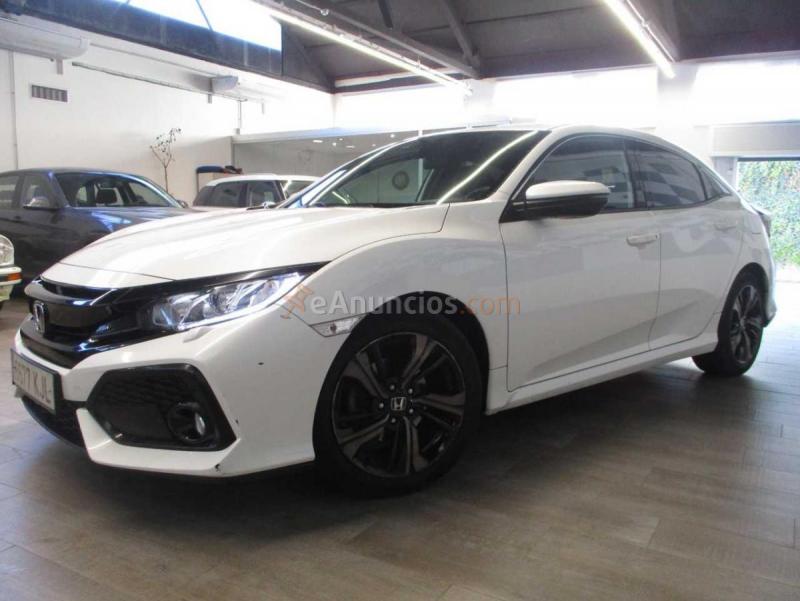 Honda Civic 1.0 IVtec Turbo CVT Elegance  Nav 