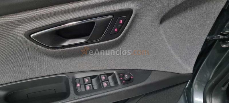Seat leon 1.2 tsi 110cv style plus sensores aparcamiento del y tras-asientos calefactados