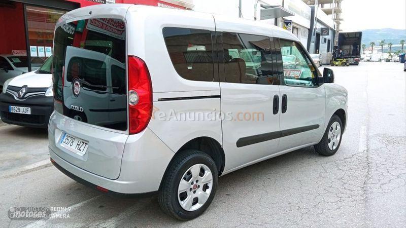 Fiat Doblo Panorama Emotion 1.6 Multijet 105cv E5 de 2014 con 171.635 Km por 9.500 EUR. en Malaga