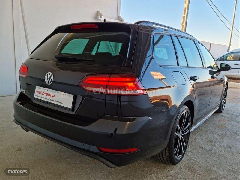Volkswagen Golf GTD 2.0 TDI 135kW 184CV DSG Variant de 2017 con 142.896 Km por 18.999 EUR. en Badajoz