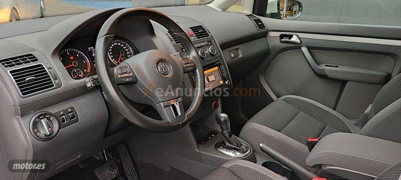 Volkswagen Touran 1.6 TDI 105cv DSG Advance de 2013 con 199.000 Km por 11.900 EUR. en A Coruna