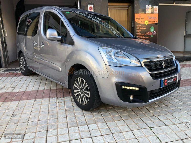 Peugeot Partner TEPEE Active 1.2 PureTech 110 de 2016 con 81.000 Km por 11.990 EUR. en Las Palmas