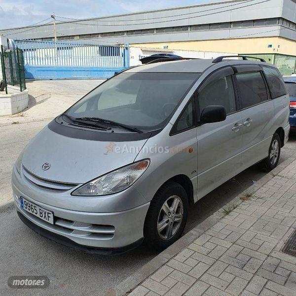 Toyota Previa 2.0 D4D LINEA TERRA 7 plazas de 2002 con 270.000 Km por 1.600 EUR. en Malaga