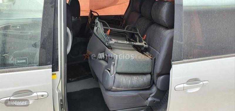 Toyota Previa 2.0 D4D LINEA TERRA 7 plazas de 2002 con 270.000 Km por 1.600 EUR. en Malaga