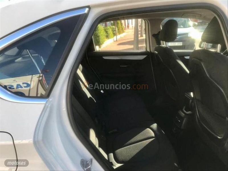 BMW Serie 2 216d de 2017 con 132.999 Km por 16.499 EUR. en Jaen