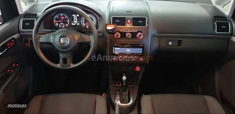 Volkswagen Touran 1.6 TDI 105cv DSG Edition de 2012 con 276.000 Km por 7.900 EUR. en Murcia