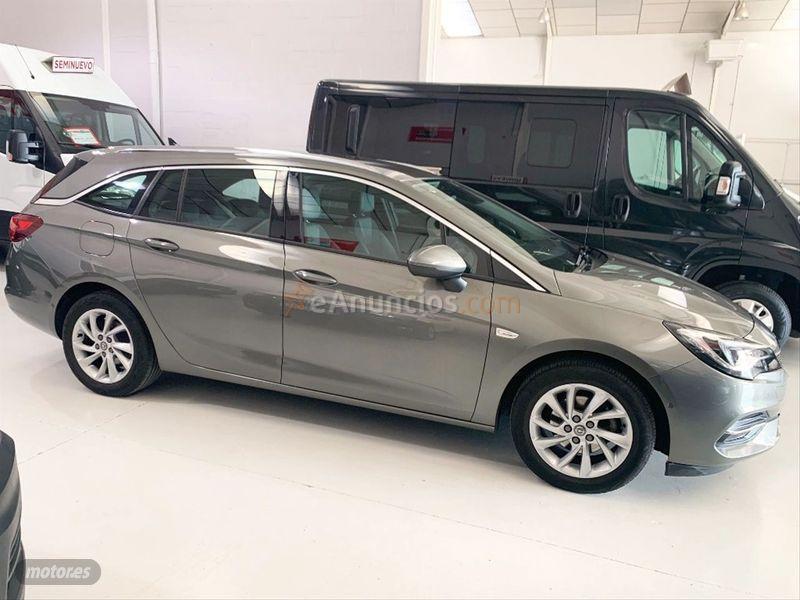 Opel Astra 1.2T SHR 107kW 145CV Elegance ST de 2020 con 37.000 Km por 17.400 EUR. en Malaga