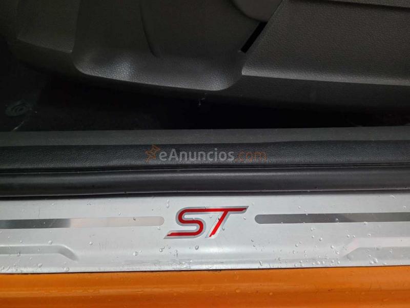 Ford Focus 2.5I ST 225CV 