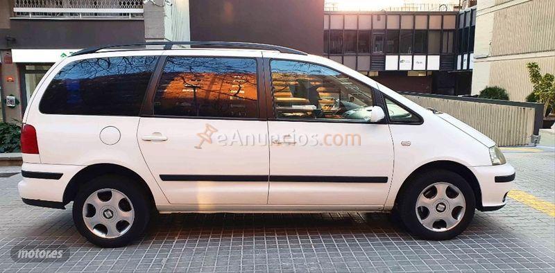 Seat Alhambra 2.0 Stella de 2002 con 242.000 Km por 3.500 EUR. en Barcelona