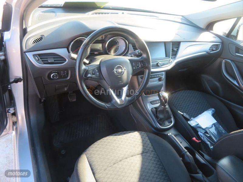 Opel Astra 1.6 CDTi 110 CV Business ST de 2016 con 150.000 Km por 9.999 EUR. en Malaga