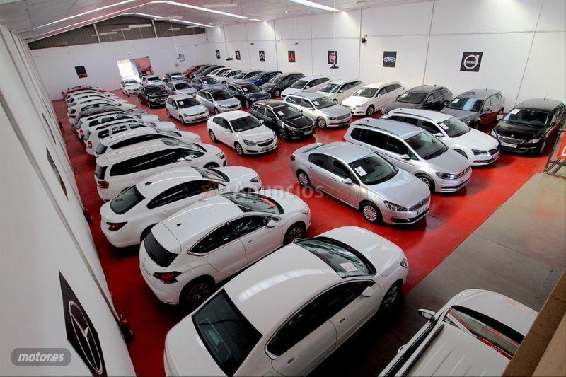 Opel Astra 1.6 CDTi 110 CV Business ST de 2016 con 150.000 Km por 9.999 EUR. en Malaga