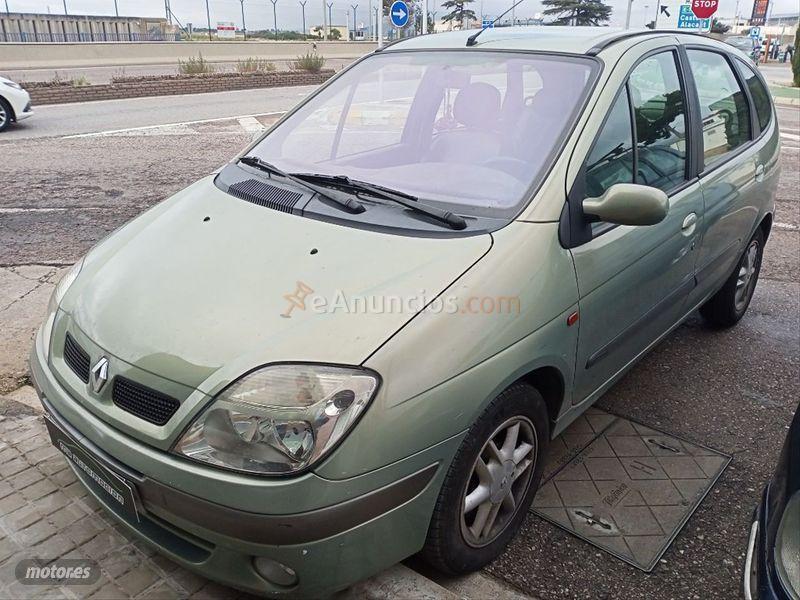 Renault Megane SCENIC FAIRWAY 1.9DCI de 2002 con 318.000 Km por 2.950 EUR. en Valencia