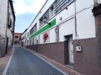 AMPLIO LOCAL EN EL CENTRO DE SONSECA