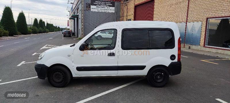 Renault Kangoo Combi Profesional 1.5dCi 70cv de 2010 con 210.312 Km por 4.390 EUR. en Lleida