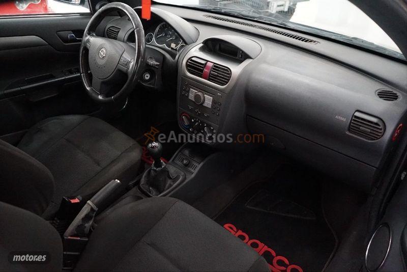 Opel Tigra Sport 1.3 CDTi de 2005 con 221.000 Km por 3.800 EUR. en Valencia