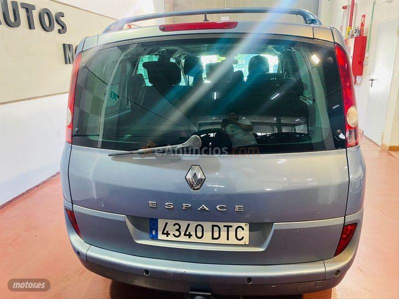 Renault Grand Espace INITIALE 3.0 dCi 24v AUTO de 2005 con 166.000 Km por 4.995 EUR. en Madrid